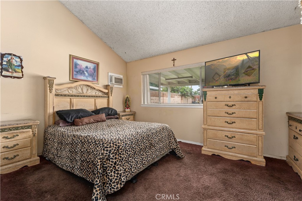 2226 N Eastwood Avenue