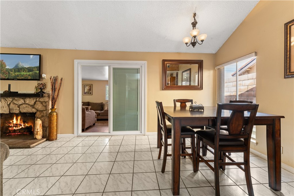 2226 N Eastwood Avenue