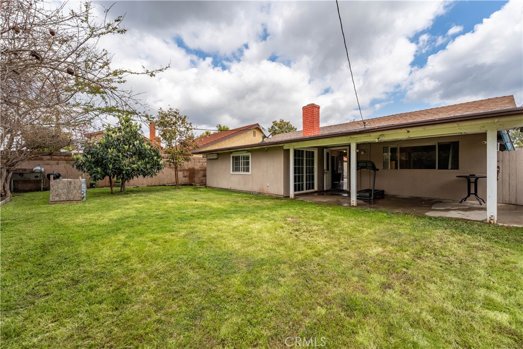 2226 N Eastwood Avenue