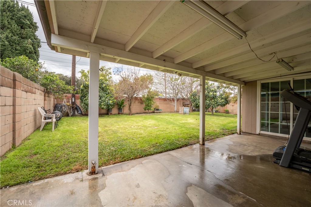 2226 N Eastwood Avenue