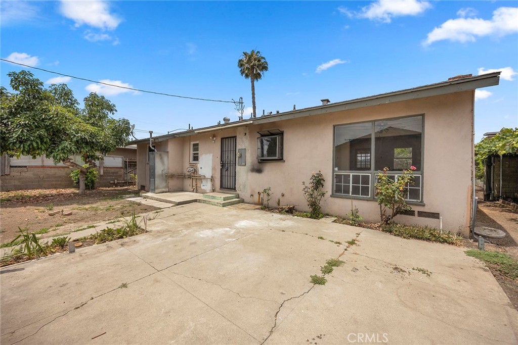 1208 E Commonwealth Avenue