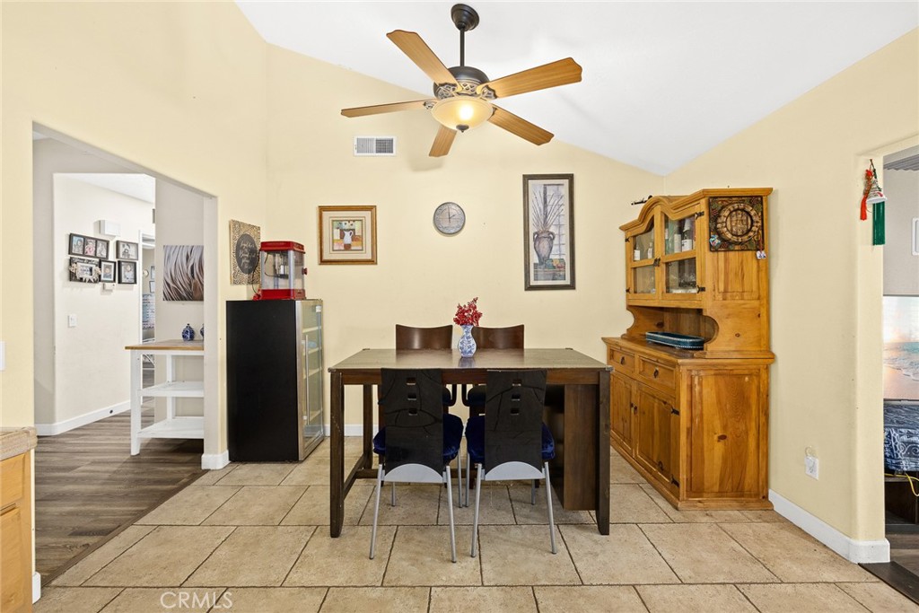 6915 Eastwood Avenue