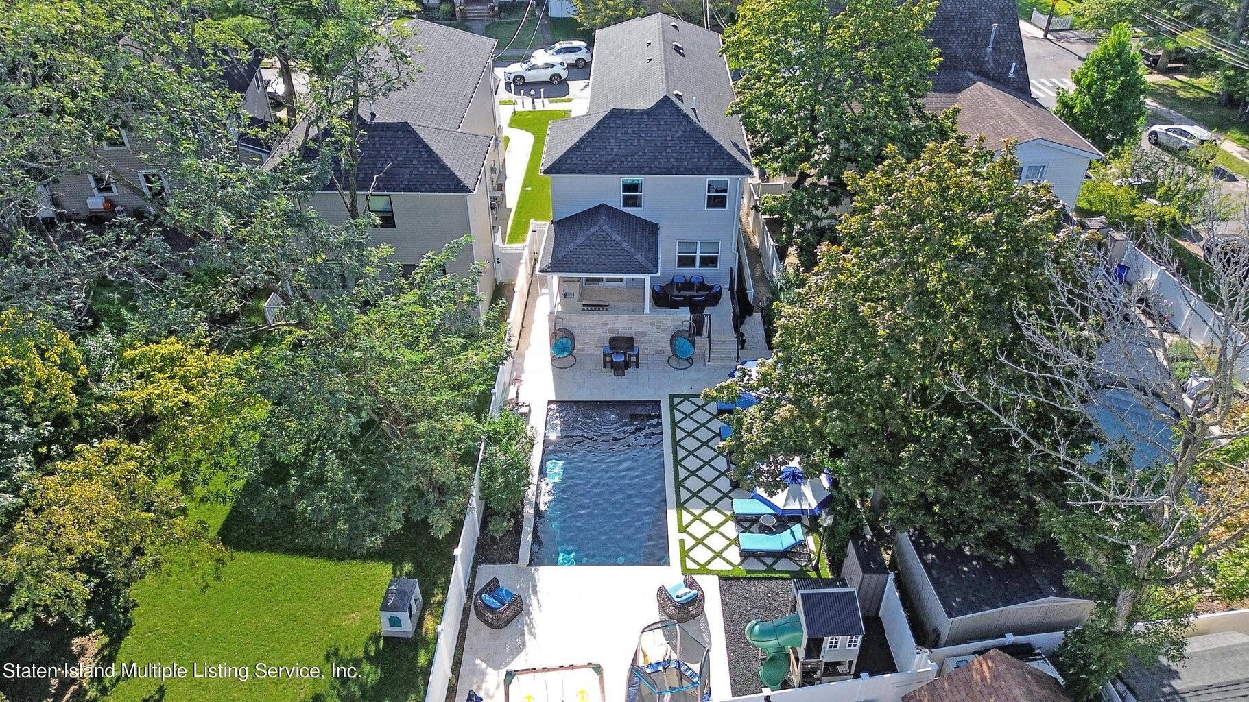 139 Bentley Street