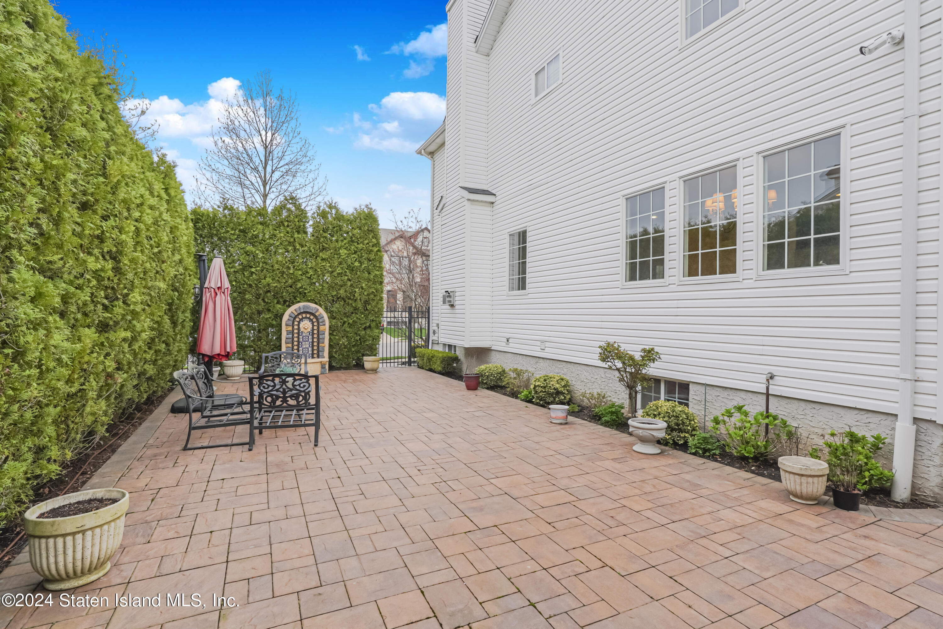84 Belwood Loop