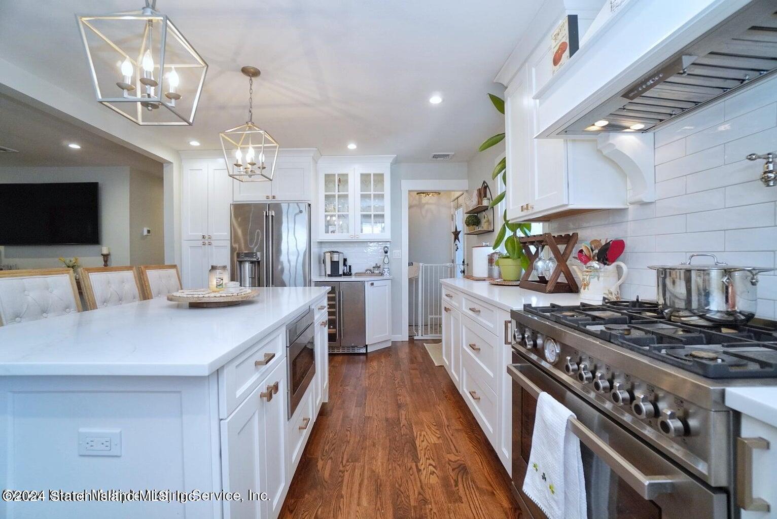 206 Maybury Avenue