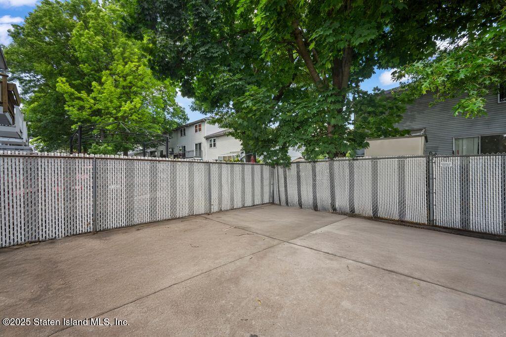 126 Lorraine Loop