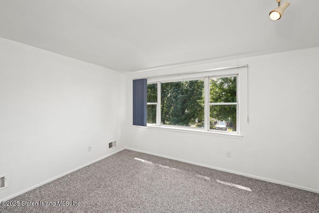126 Lorraine Loop