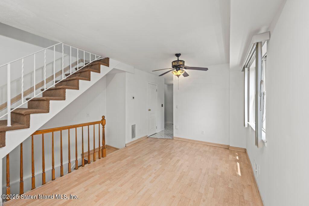 126 Lorraine Loop