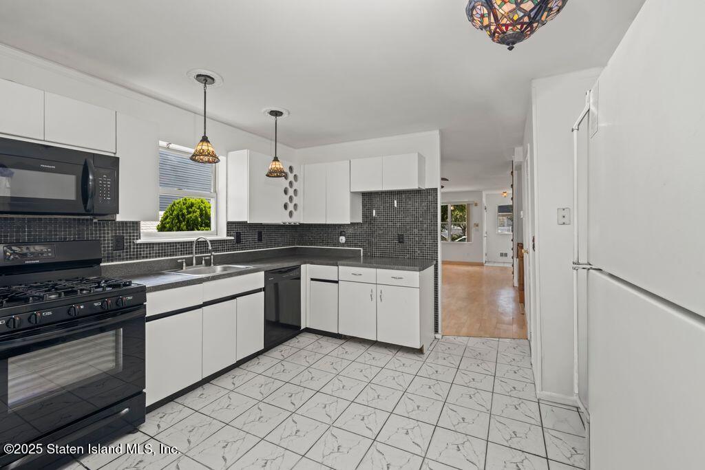 126 Lorraine Loop