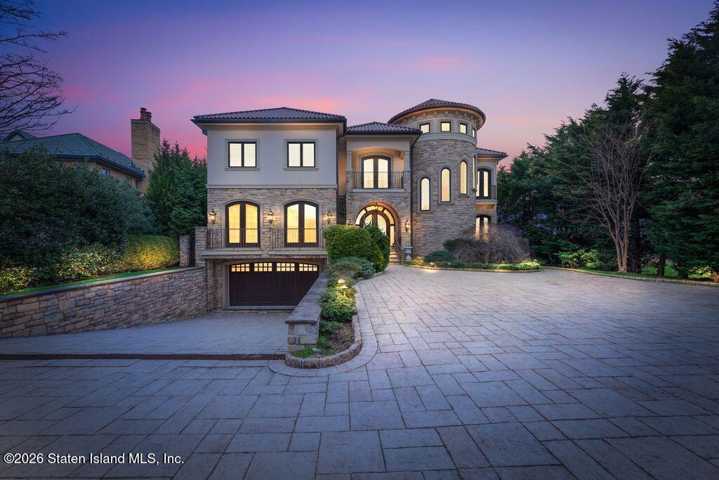 40 Wakefield Road