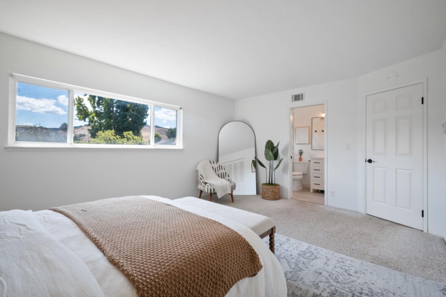 201 Bahia Court