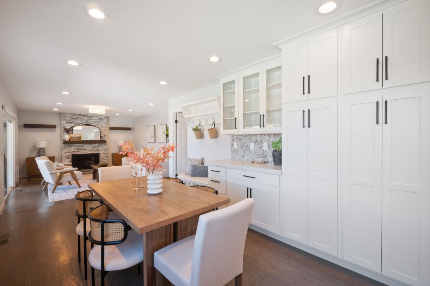 201 Bahia Court