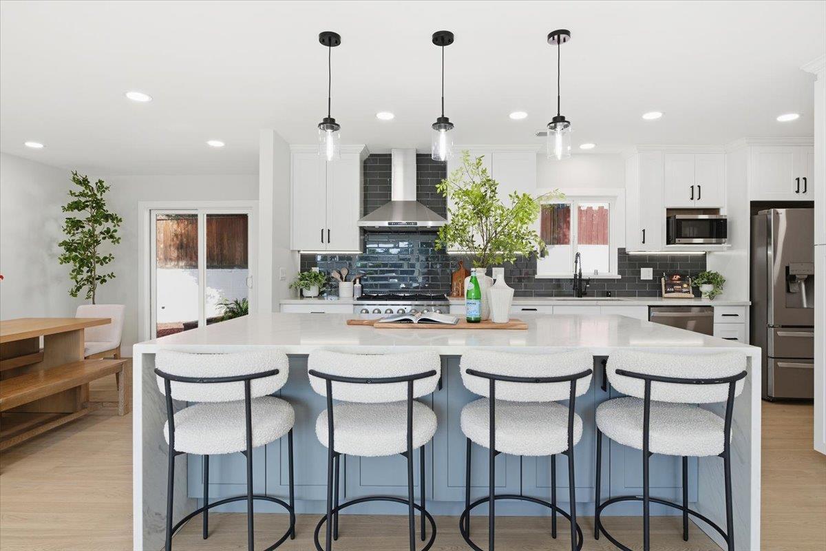 40 Valley View Avenue