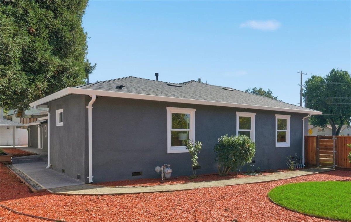 40 Valley View Avenue