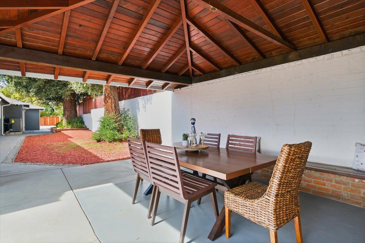 40 Valley View Avenue
