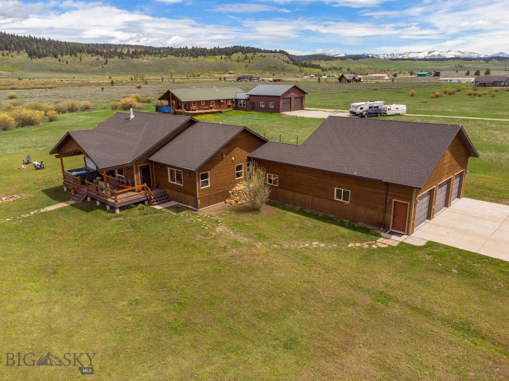255 Pelican Lane