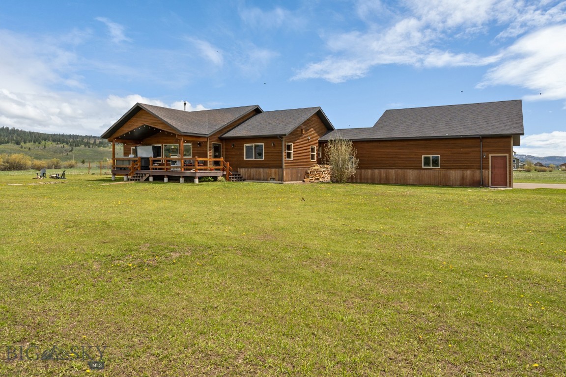 255 Pelican Lane