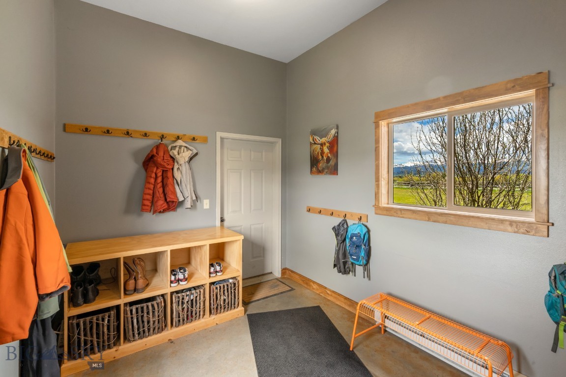 255 Pelican Lane