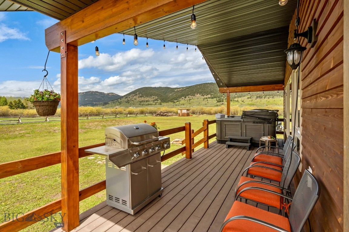 255 Pelican Lane