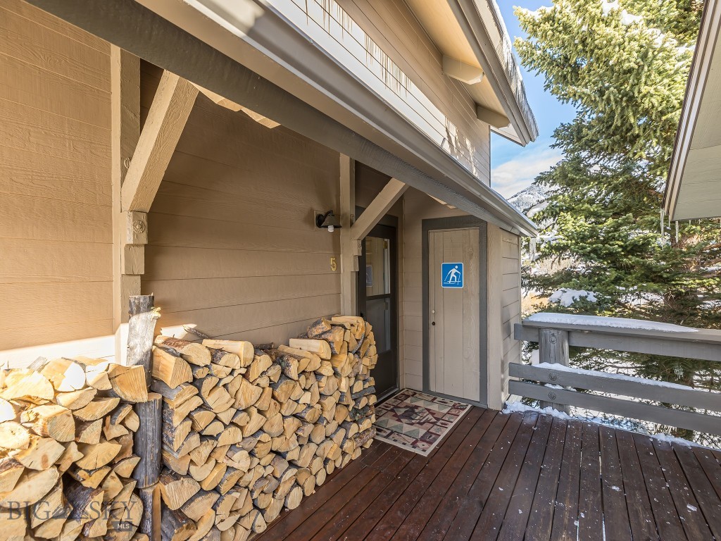 2225 Black Otter Road Unit: 5
