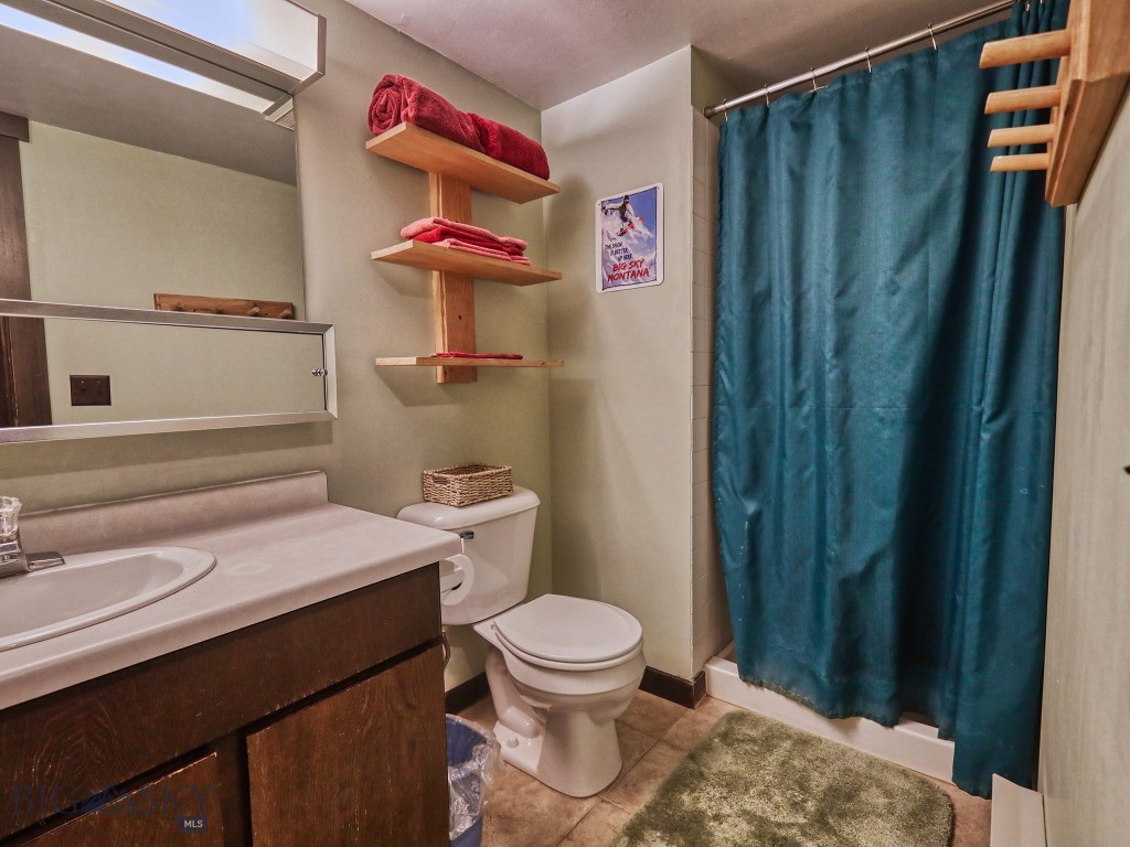 2575 Curley Bear Unit: 142