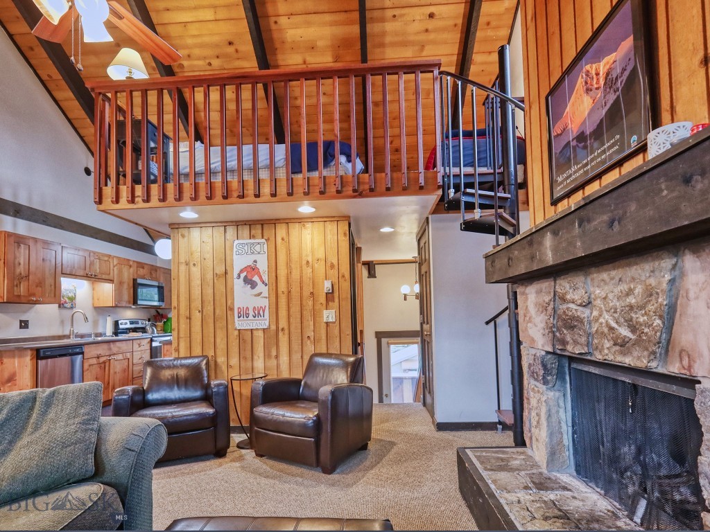 2575 Curley Bear Unit: 142