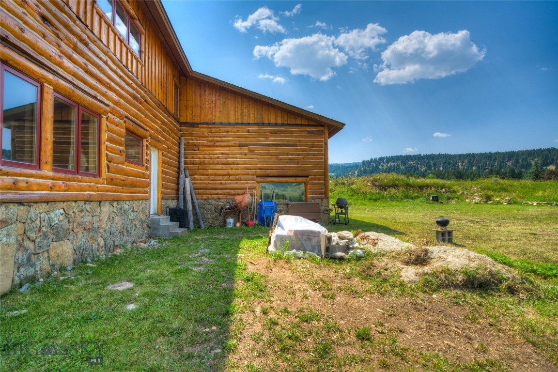 135 Twin Antler Drive