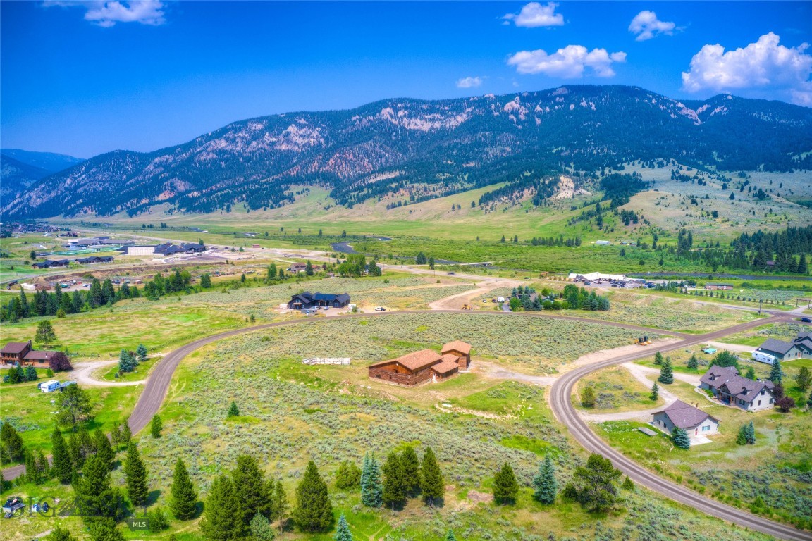 135 Twin Antler Drive