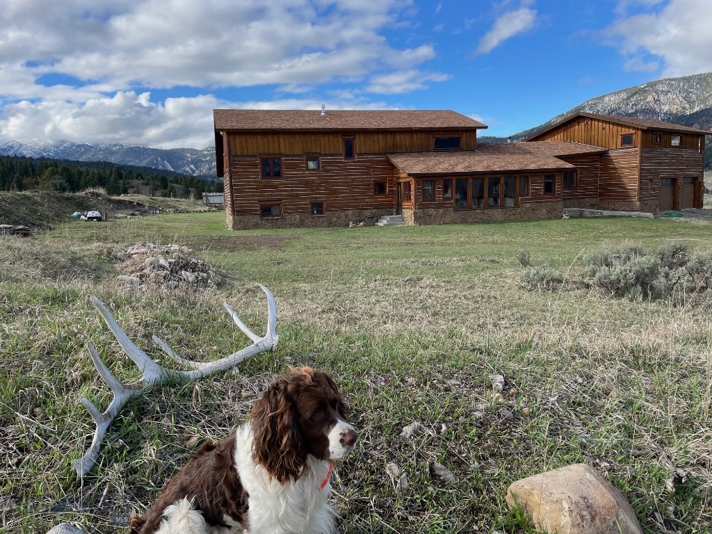 135 Twin Antler Drive