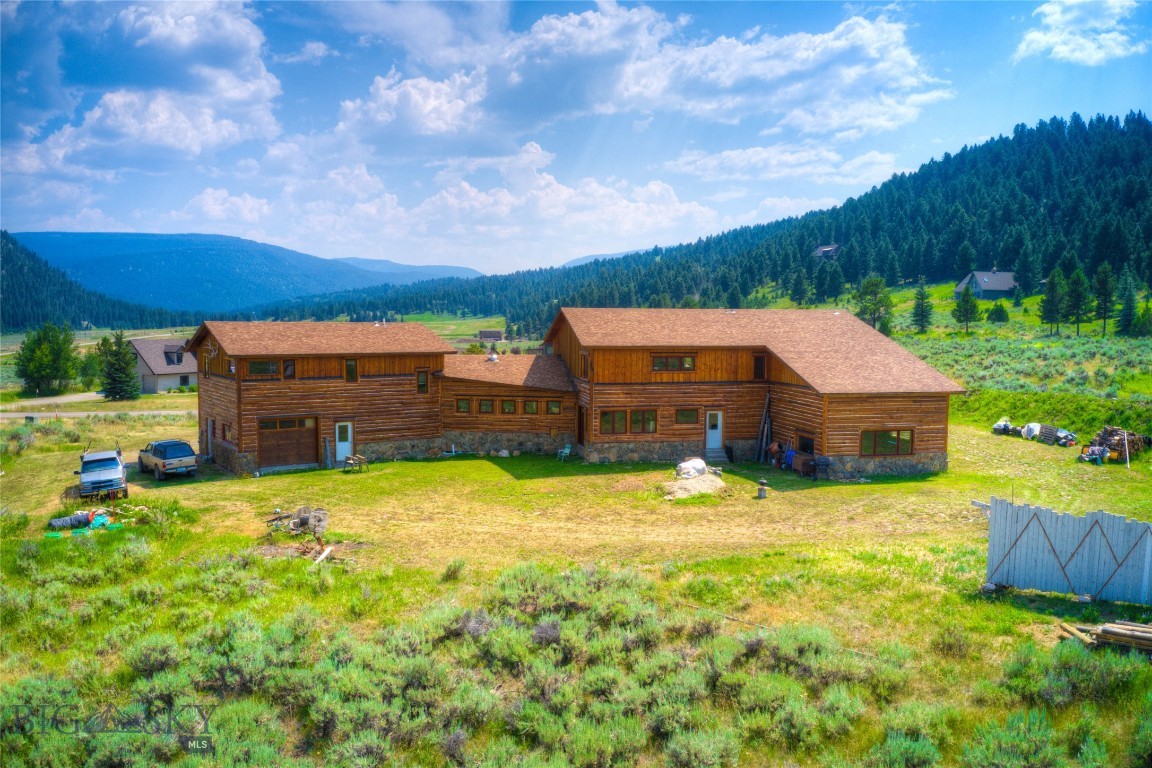 135 Twin Antler Drive