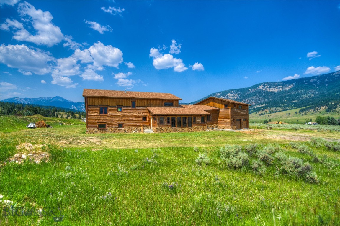 135 Twin Antler Drive