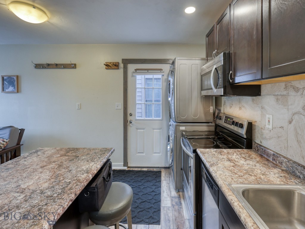 21 Sitting Bull 1220