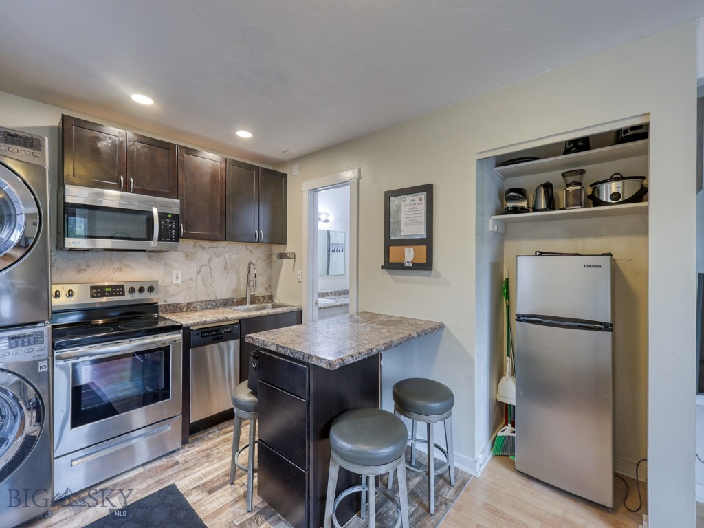 21 Sitting Bull 1220