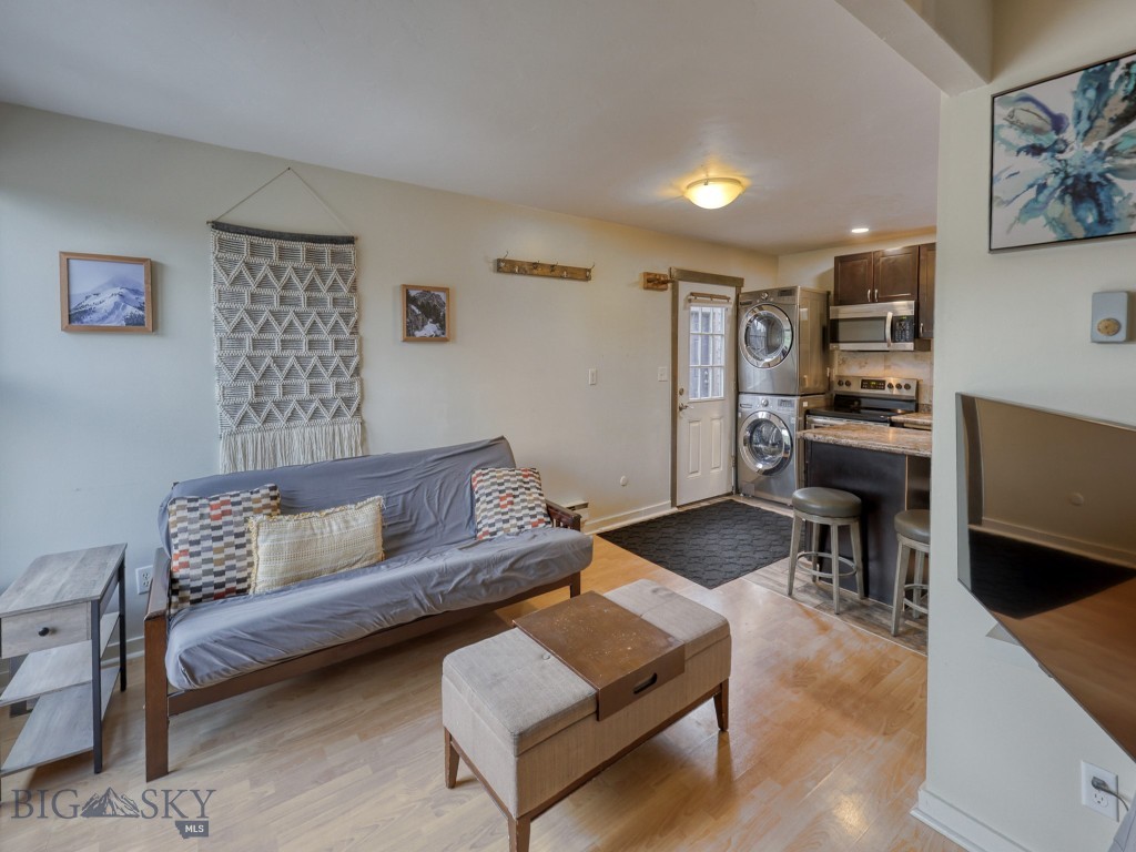 21 Sitting Bull 1220