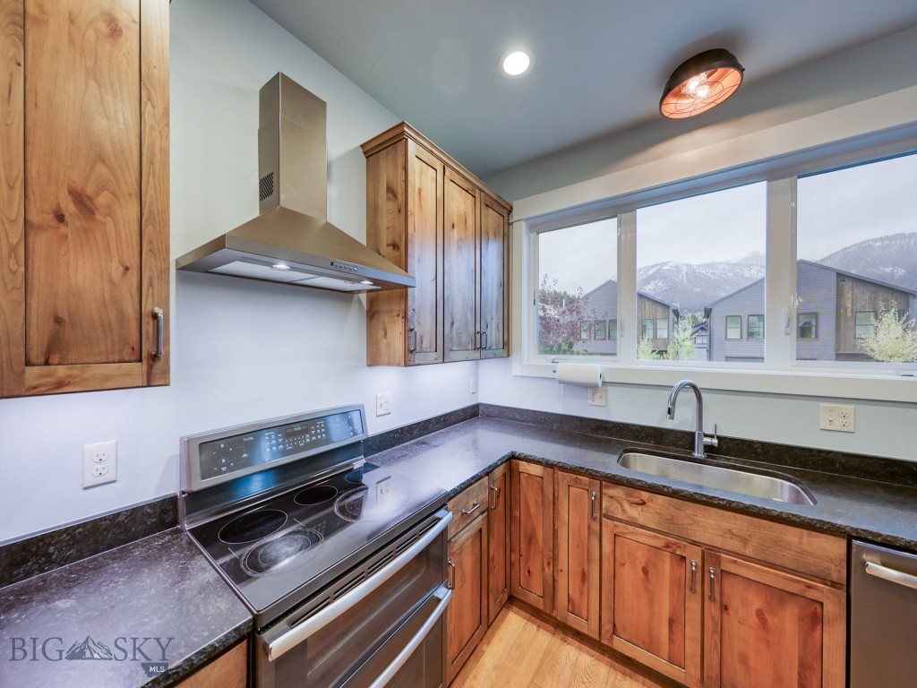 313 Spruce Cone