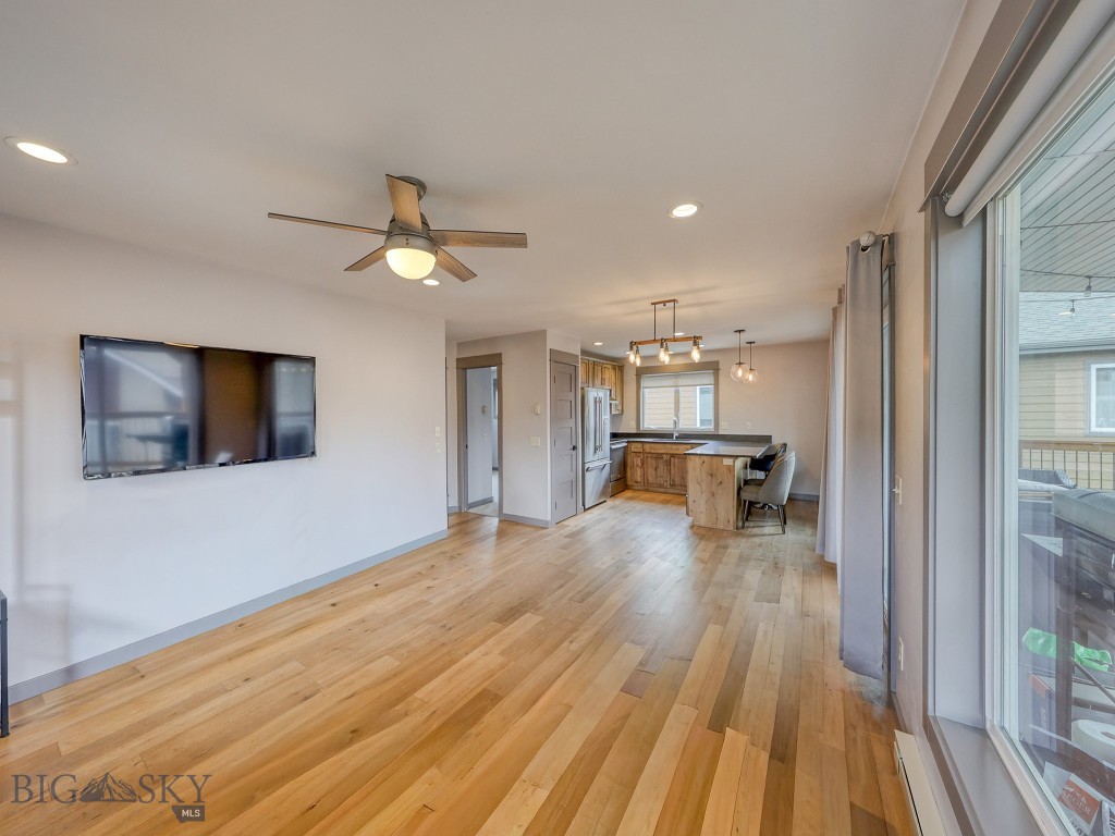 313 Spruce Cone