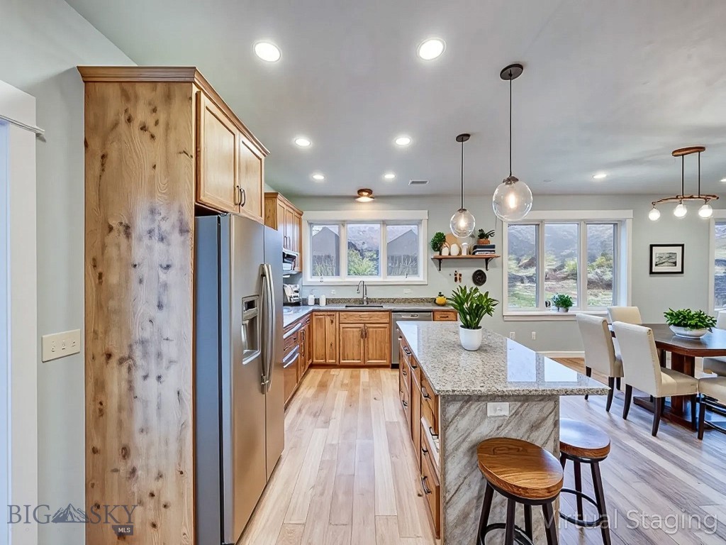 313 Spruce Cone