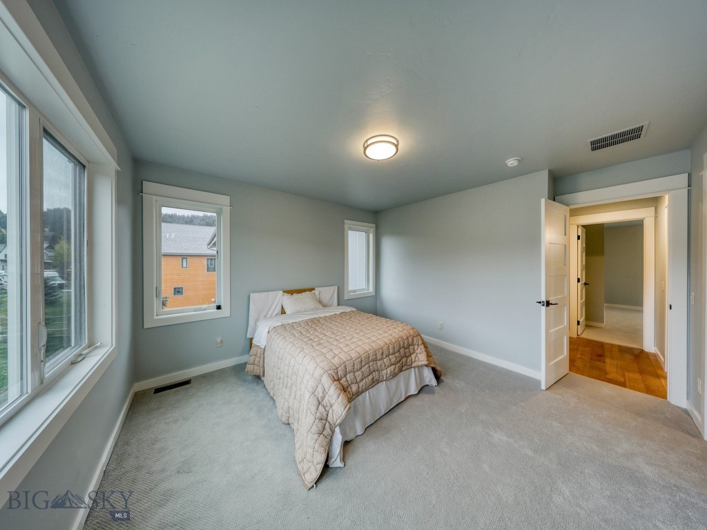 313 Spruce Cone