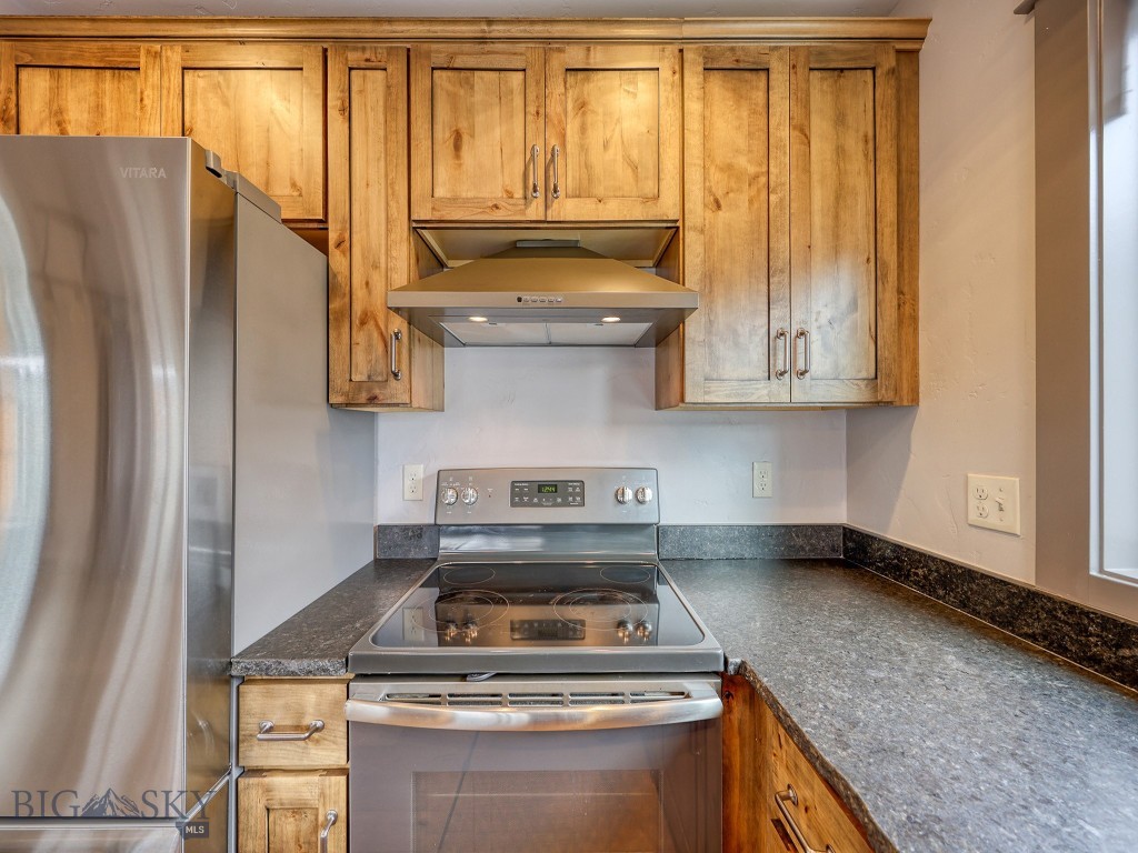 313 Spruce Cone