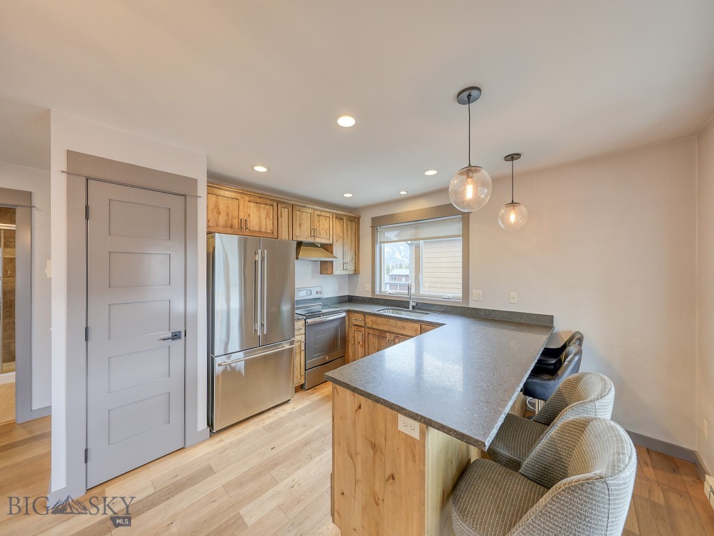 313 Spruce Cone