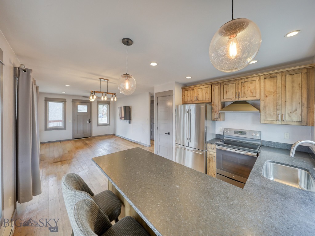 313 Spruce Cone