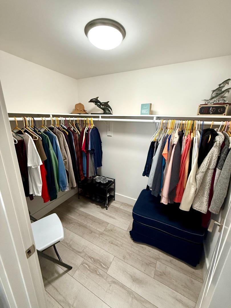 8 Lighthouse Rd Unit: 8