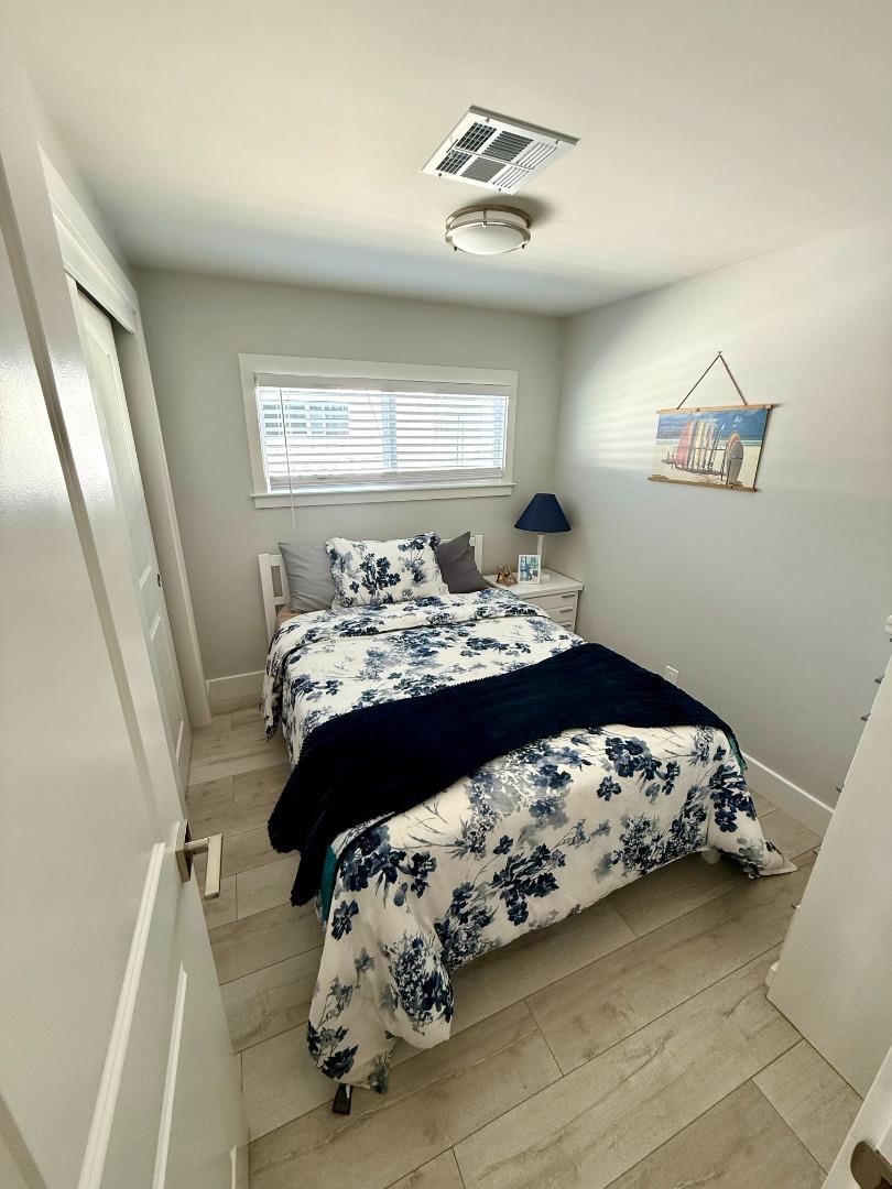 8 Lighthouse Rd Unit: 8