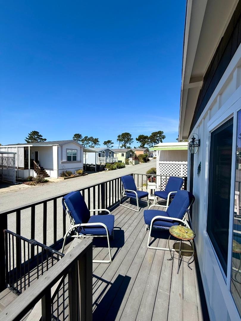 8 Lighthouse Rd Unit: 8