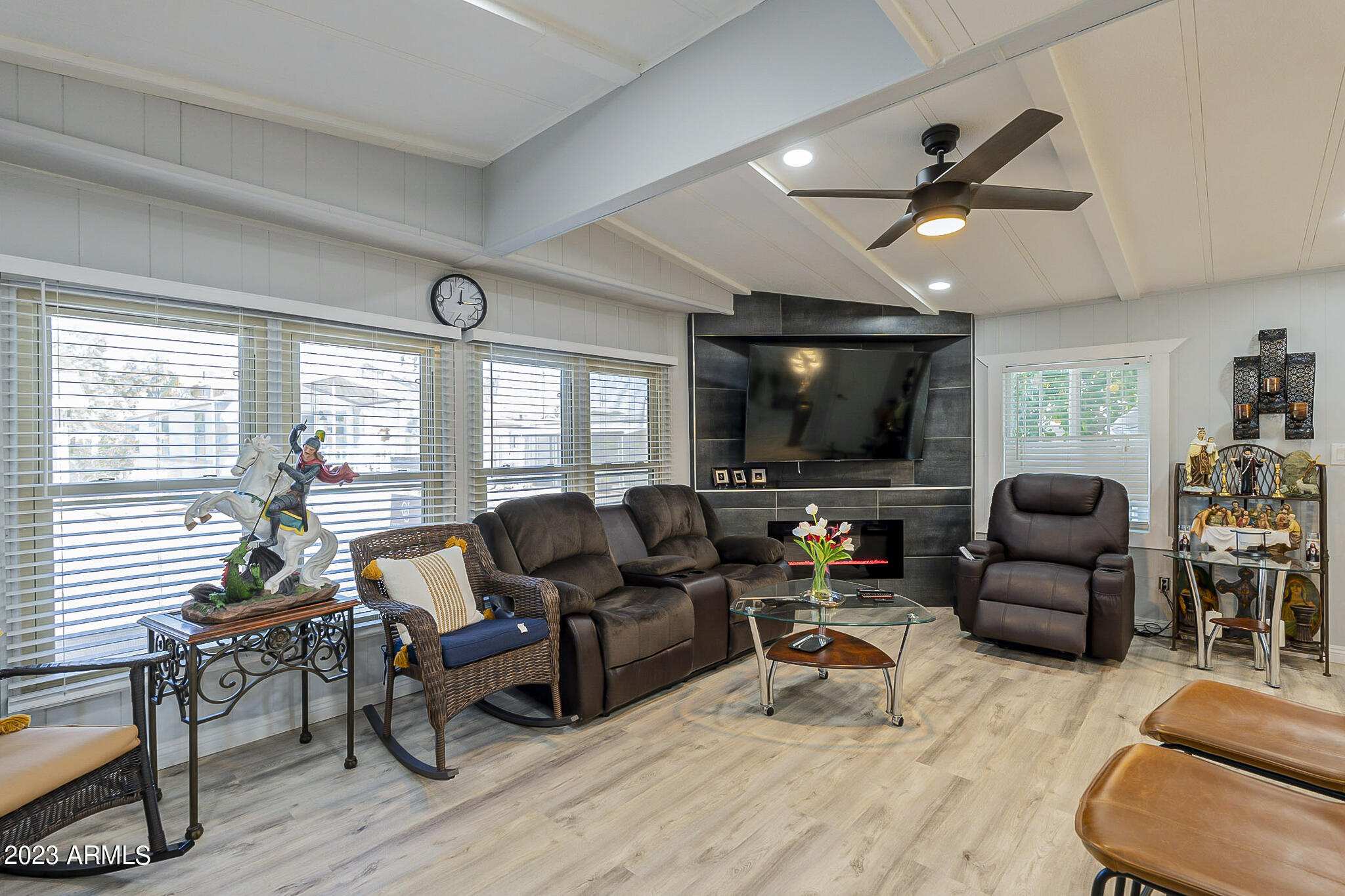 1621 E Villa Rita Drive