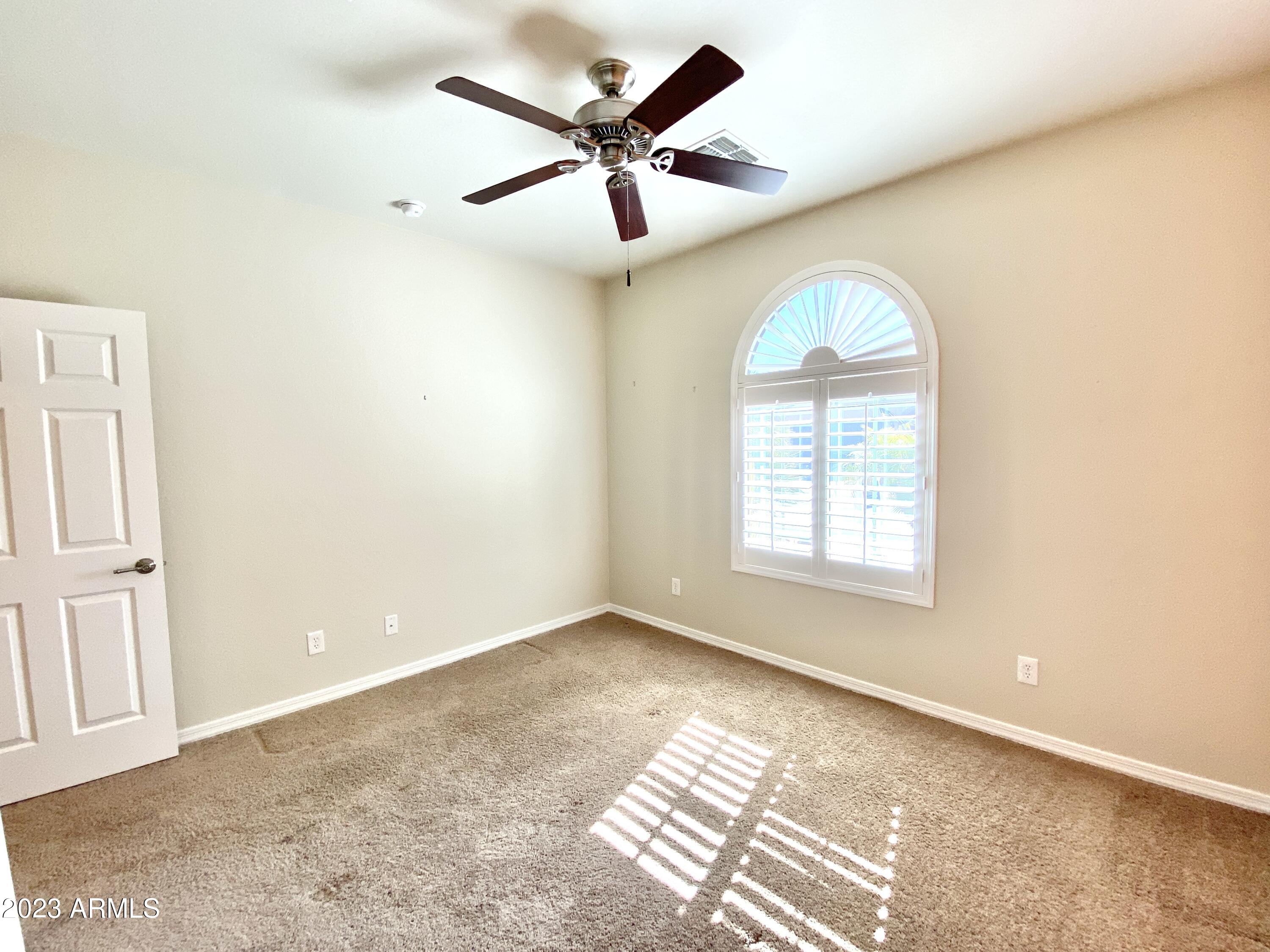 27098 W SEQUOIA Drive