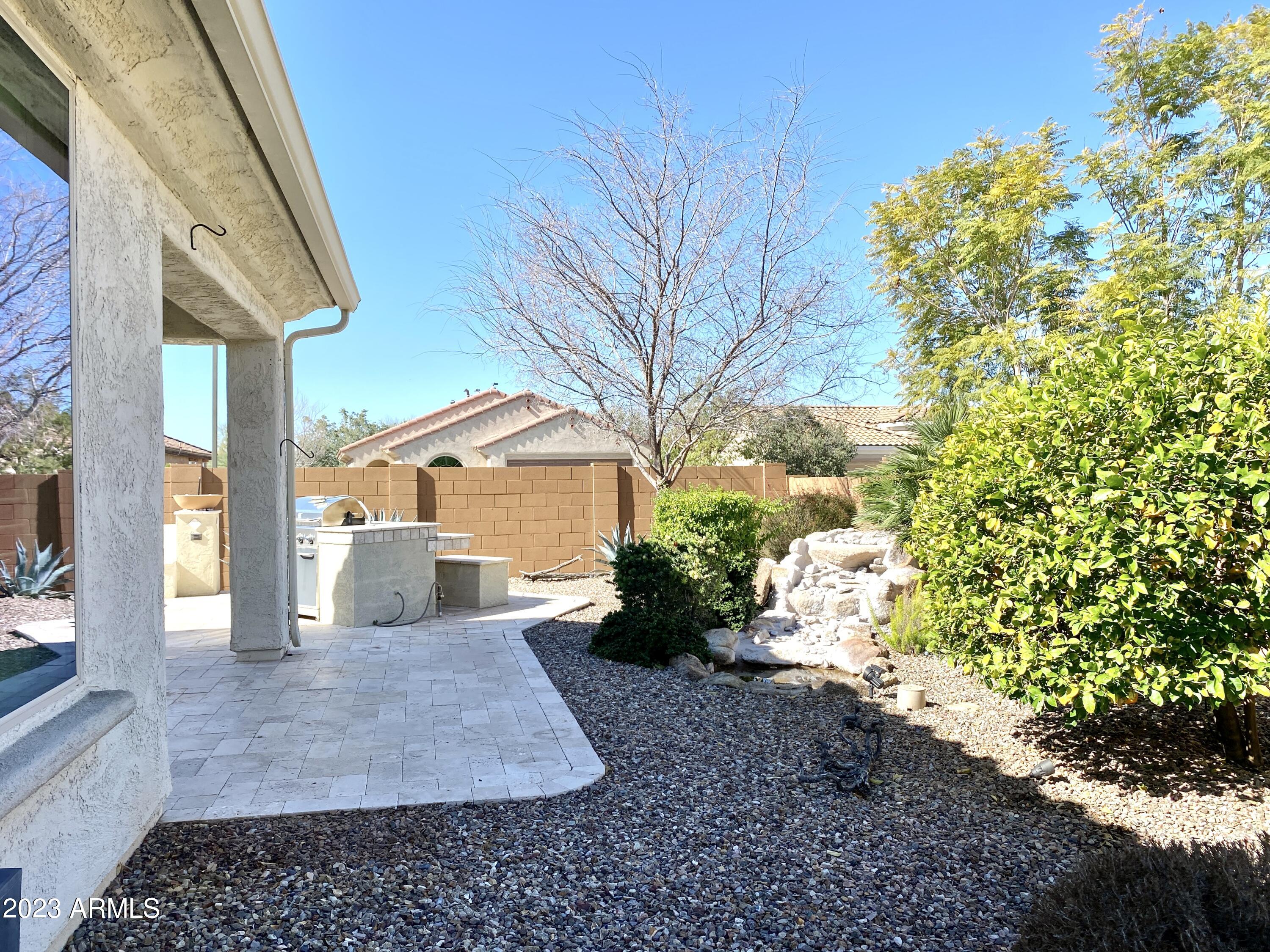 27098 W SEQUOIA Drive