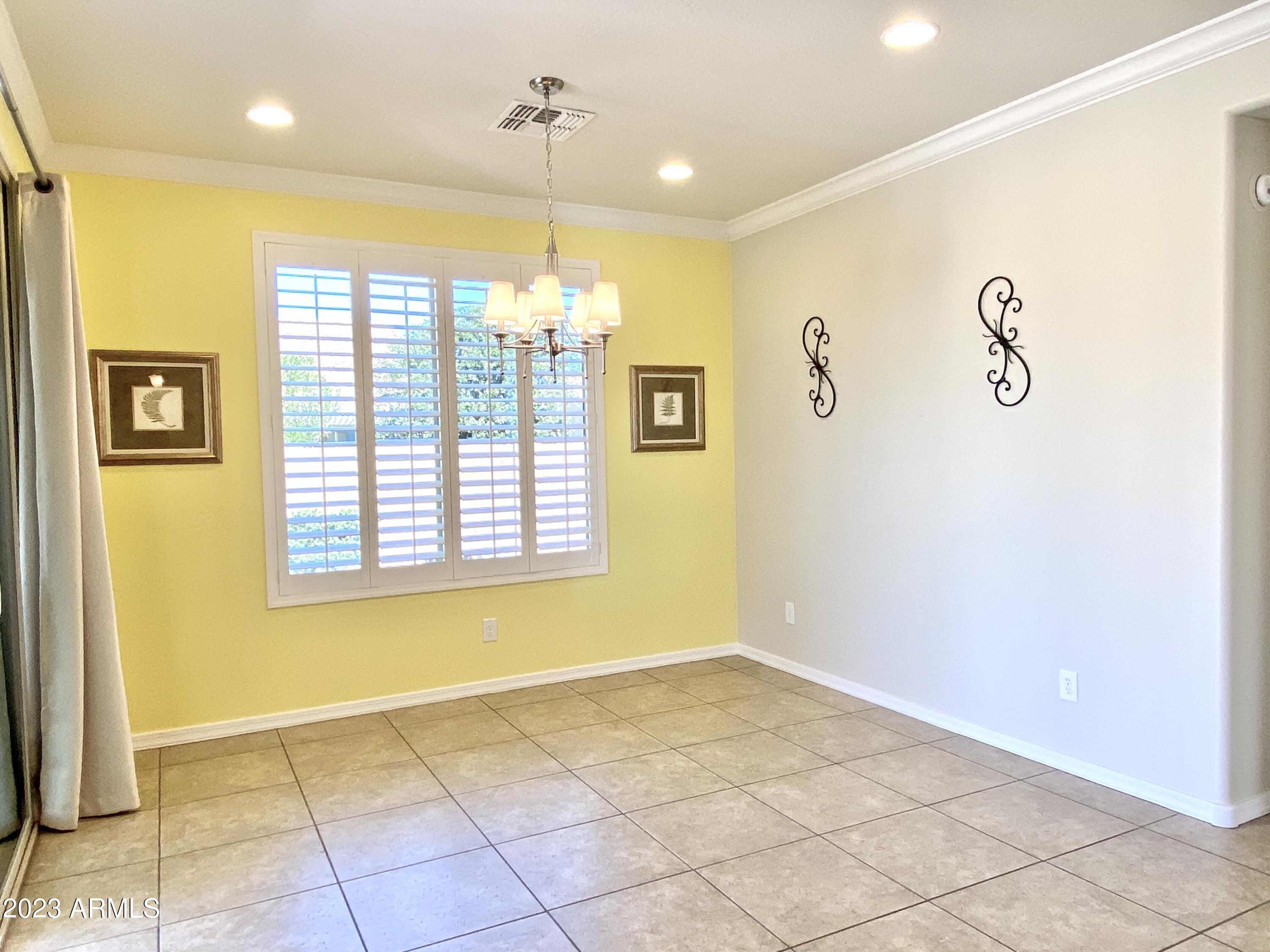 27098 W SEQUOIA Drive