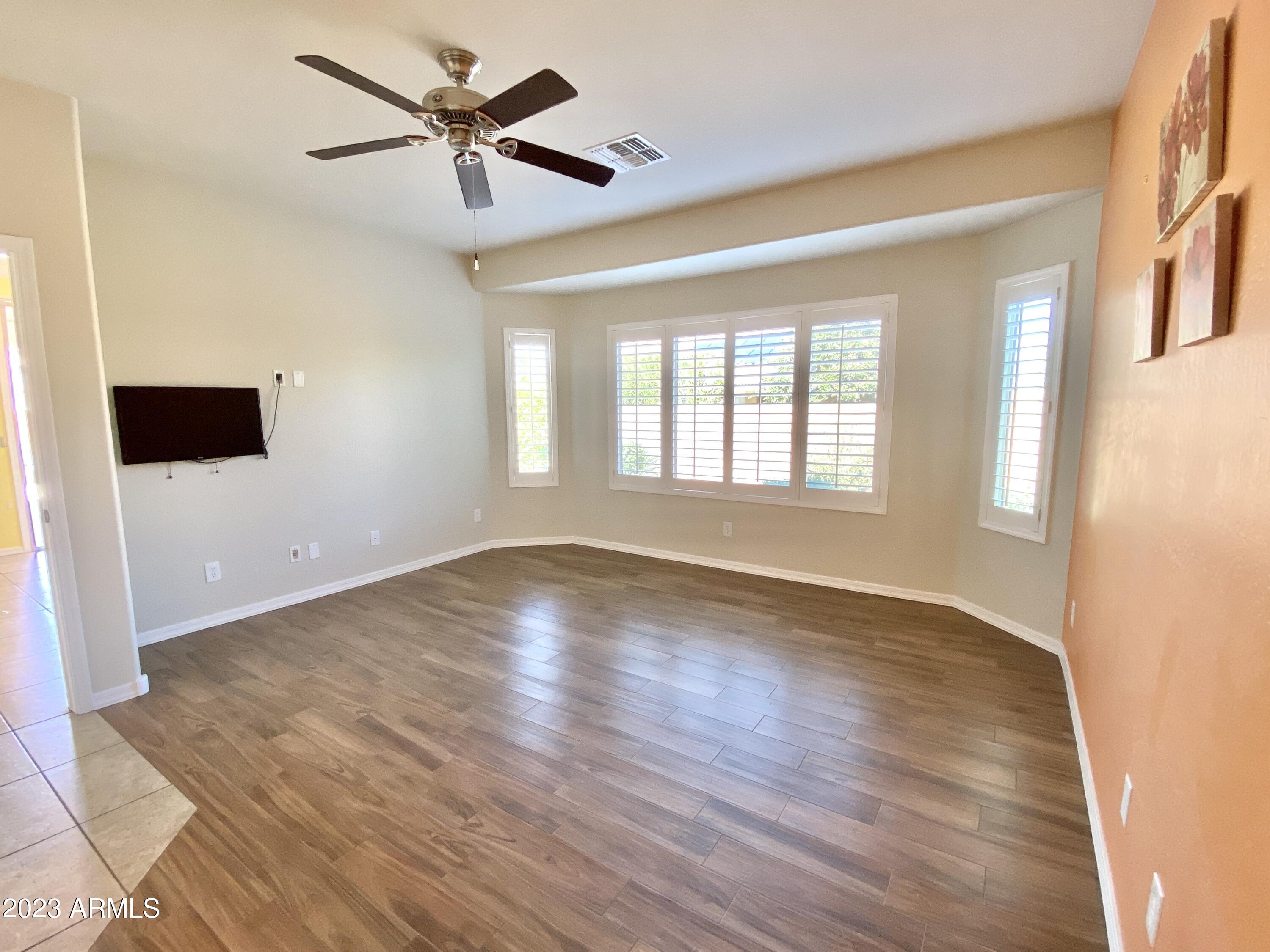 27098 W SEQUOIA Drive