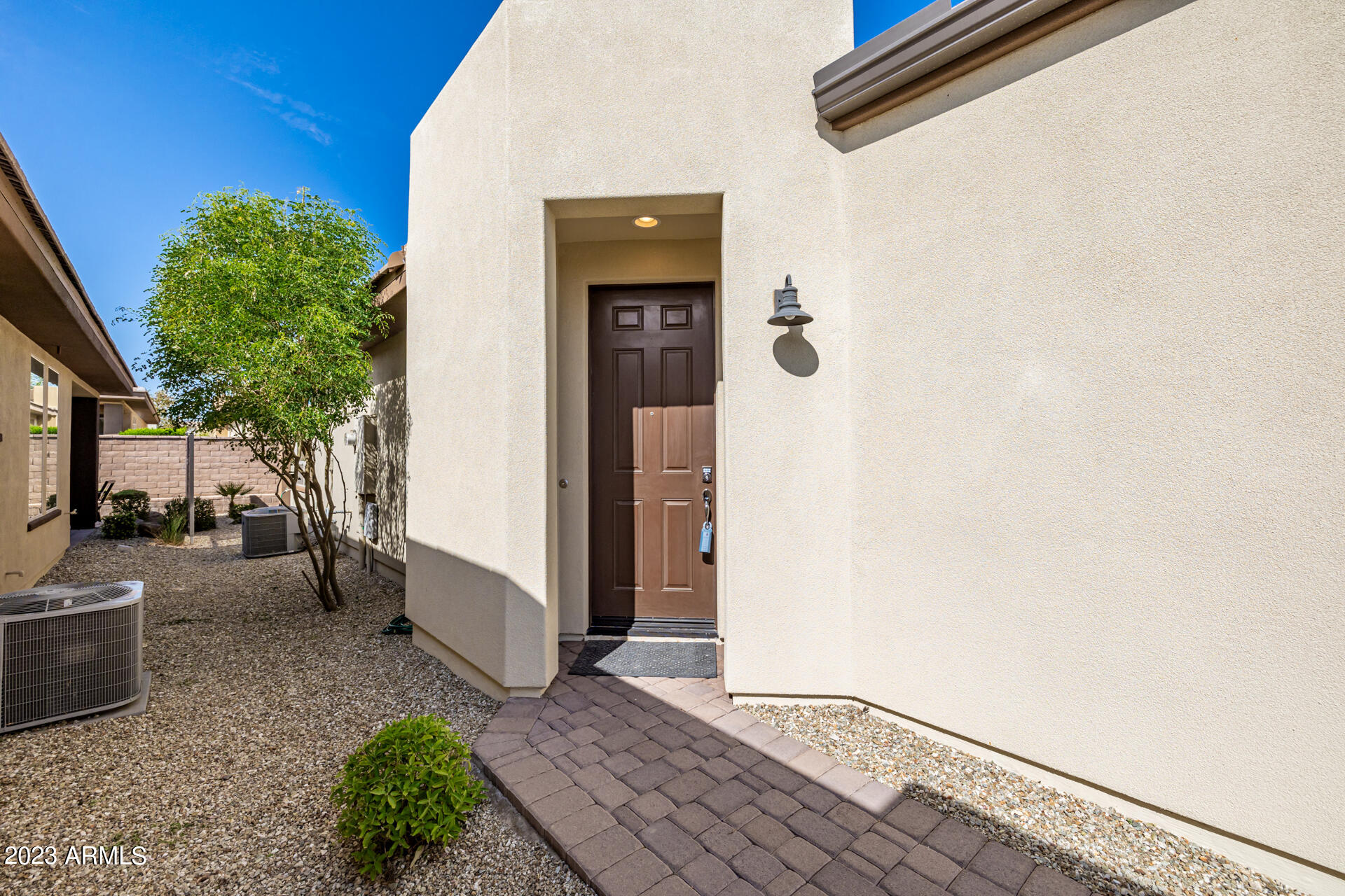 678 E COBBLE STONE Drive